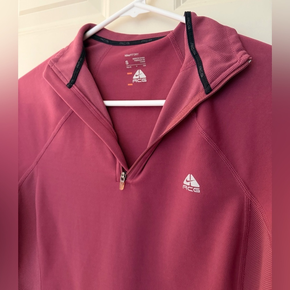Nike ACG Fit Dry Fit 1/4 Zip Active Pullover in Pink, S - Picture 3 of 9